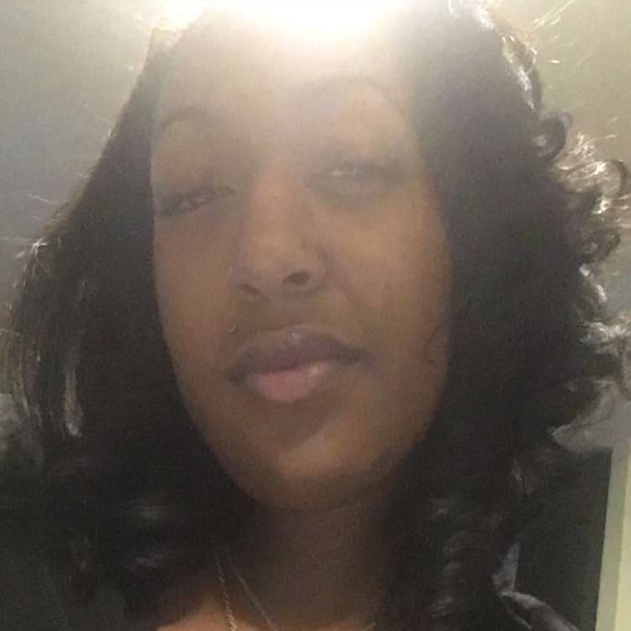 Meet your Posher, Tiffany - Picture 1 of 1